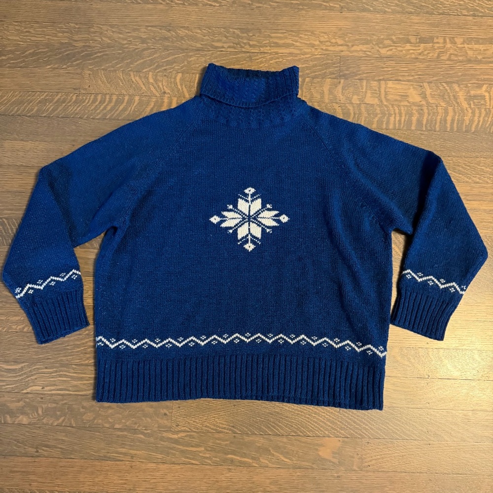 Vintage Blue Knit Snowflake Turtleneck Sweater by Carolyn Taylor Essentials